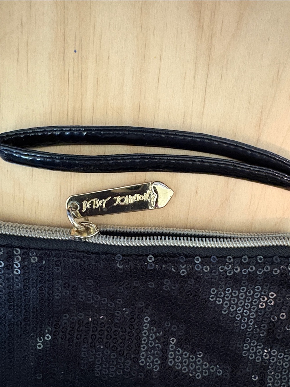 Betsey Johnson Black Sequin Wristlet with Pink Embroidered Logo - Picture 5 of 11